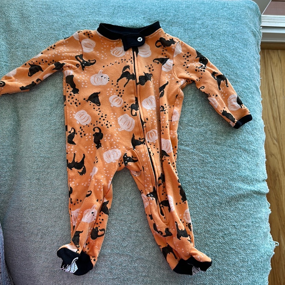 Newborn Halloween onesie